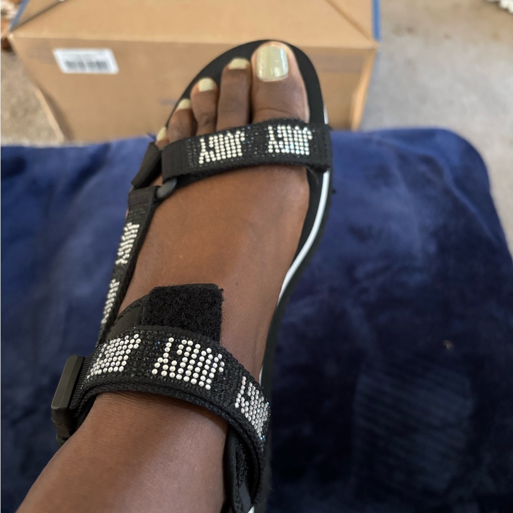 Juicy Couture Black and White Sandals
